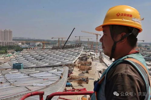 做兩頭，歇中間 高溫“烤”驗(yàn)下，京城智慧施工保建設(shè)